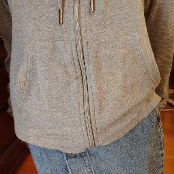 Calvin Klein Performance Top | Lightweight | Size Small–Medium (Fits Like) - Picture 3 of 4